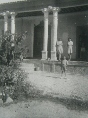 Soraya and Bijan at Esfandiar Khan's Fort in Ghahfe-Rokh 1942