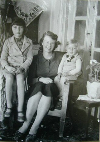 Soraya, Eva, Bijan in Isfahan 1940